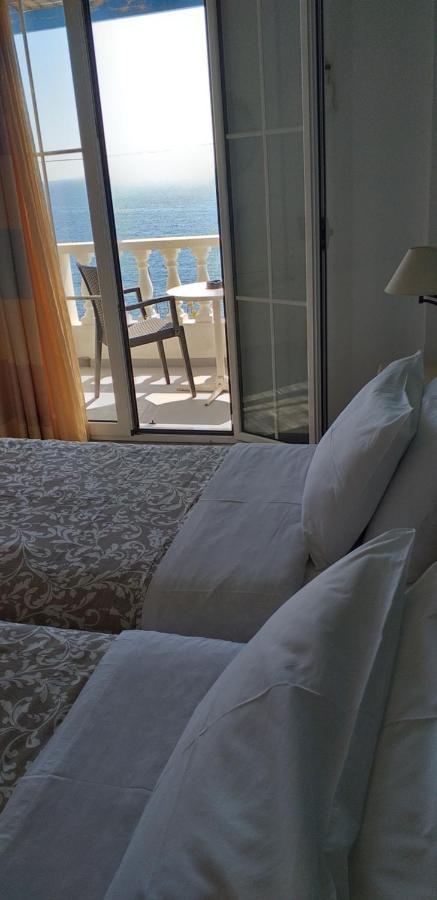 Marisini Sea View Aparthotel Batsi  Bagian luar foto