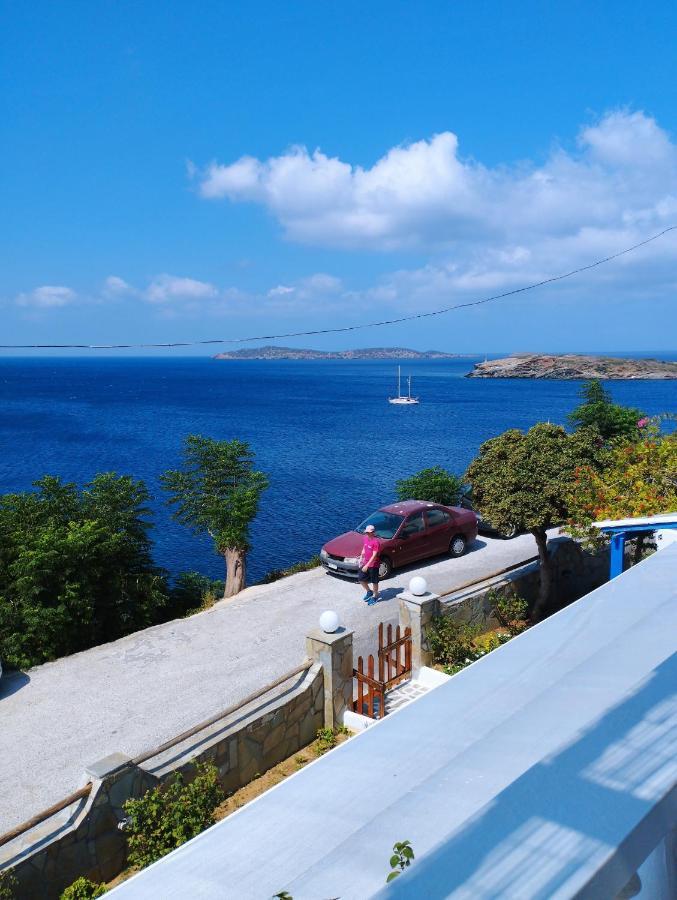 Marisini Sea View Aparthotel Batsi  Bagian luar foto